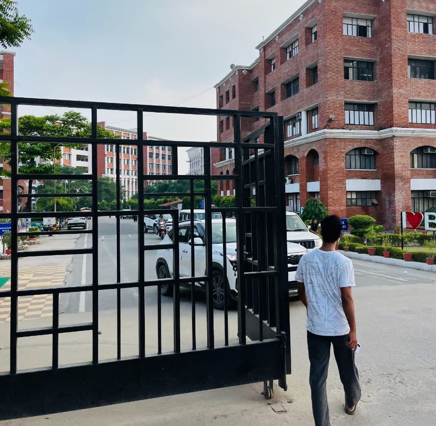 Babu Banarasi Das University Lucknow Campus photo 5